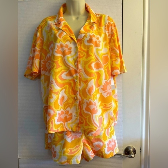 BP (Brass Plum)Nordstroms retro style floral shorts pajama set . NWT Sz-M T15 - Picture 1 of 9